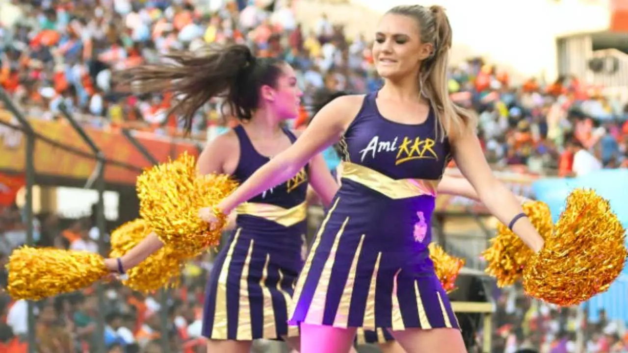 kkr cheerleaders performance ipl stadium dance