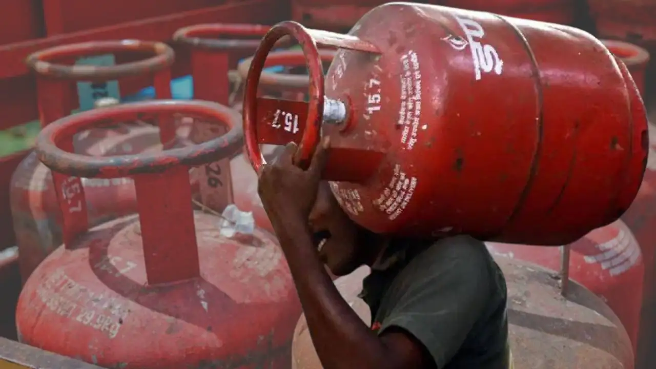 LPG gas cylinder online booking using UPI apps