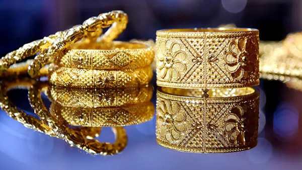 gold price fluctuation india market up down buying opportunity