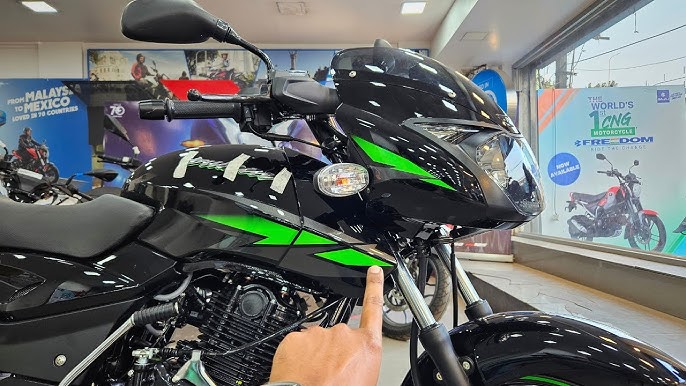 Bajaj Pulsar 125 new model sporty design bike India