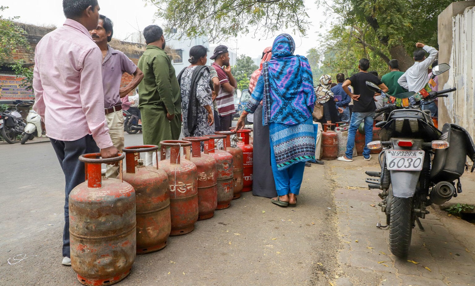 LPG gas cylinder supply India government order