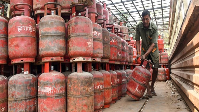 lpg gas cylinder booking rule inactive connection india